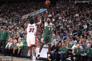 琼斯同样可 琼斯同样可